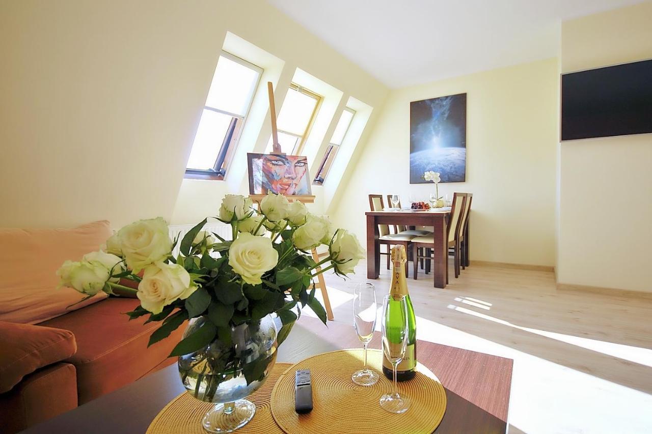 50 M Do Plazy Thobruk Apartamenty Piekna Dama Z Kolobrzegu Exteriér fotografie