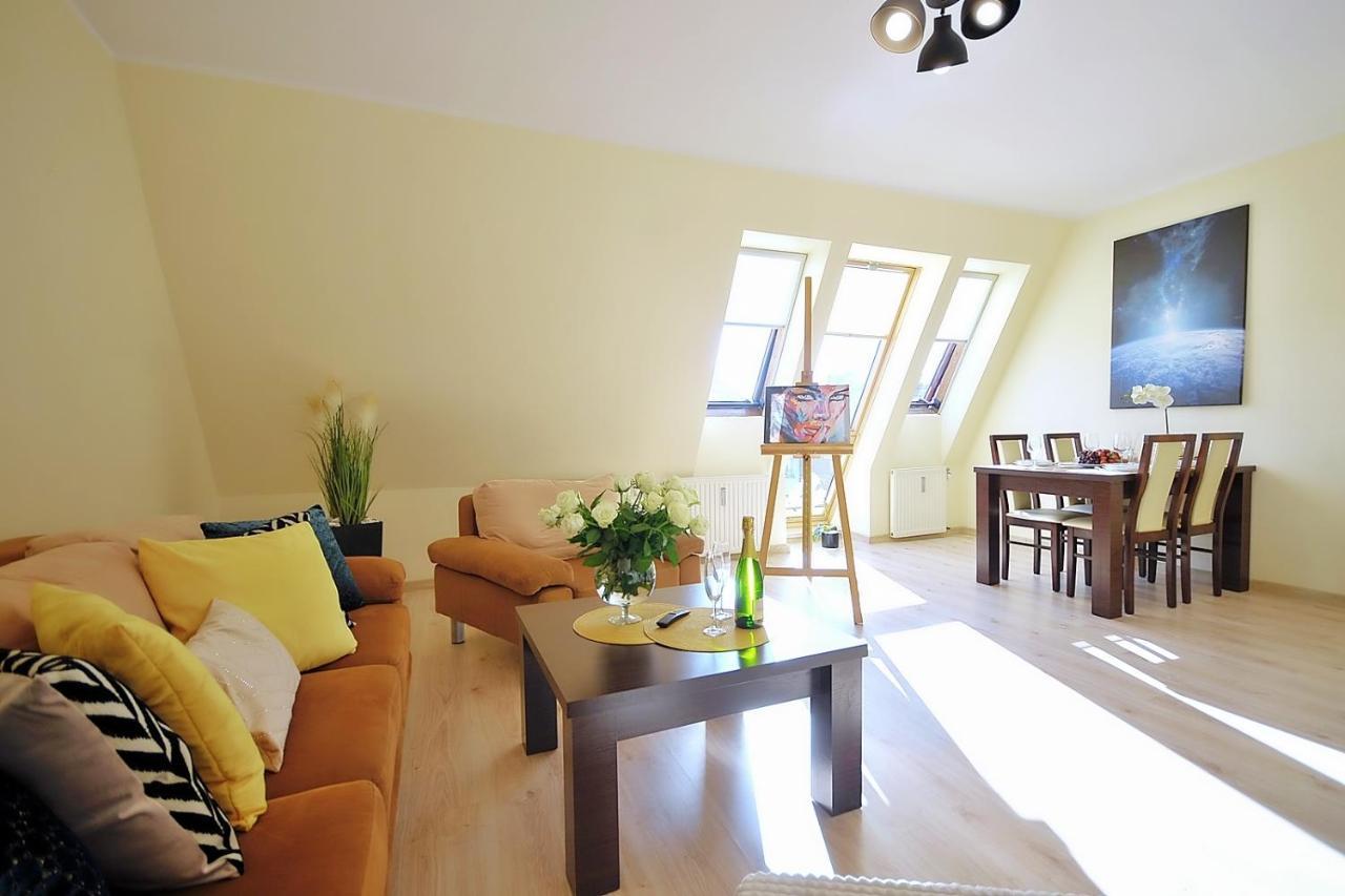50 M Do Plazy Thobruk Apartamenty Piekna Dama Z Kolobrzegu Exteriér fotografie
